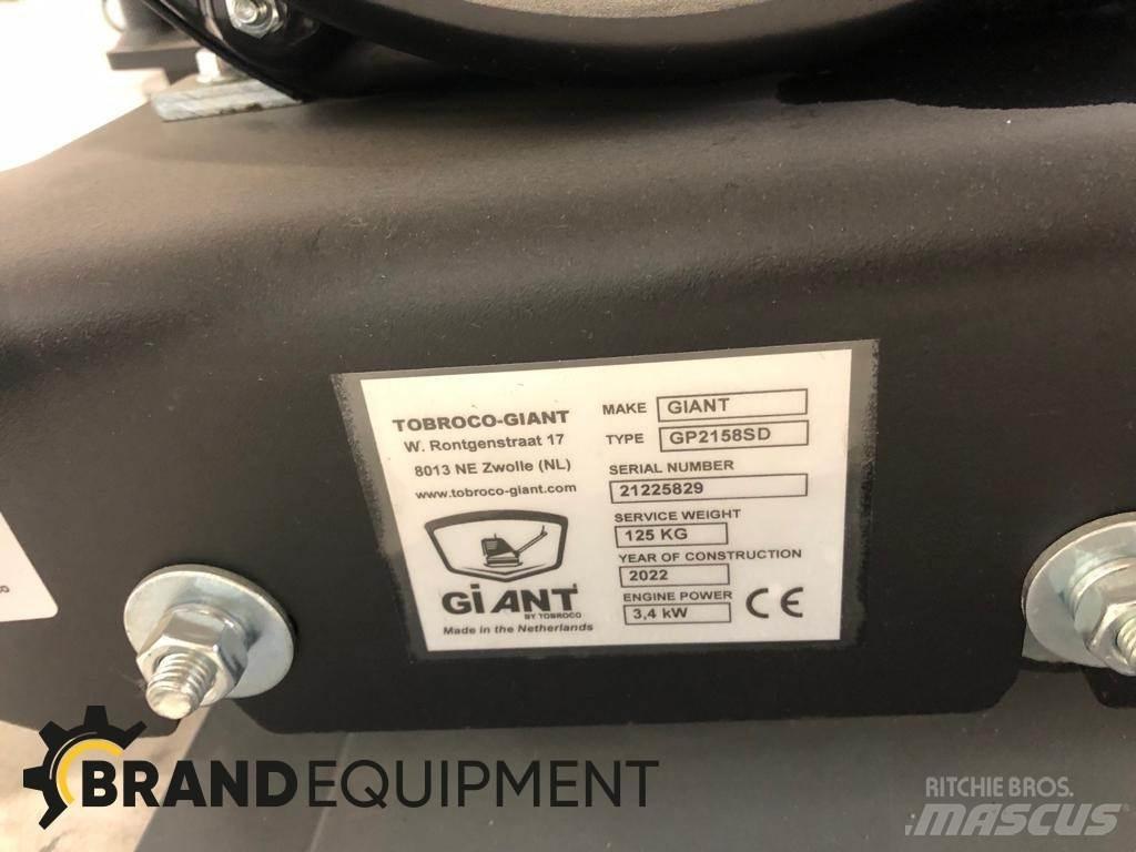 GiANT GP2158SD Επίπεδοι κόπανοι