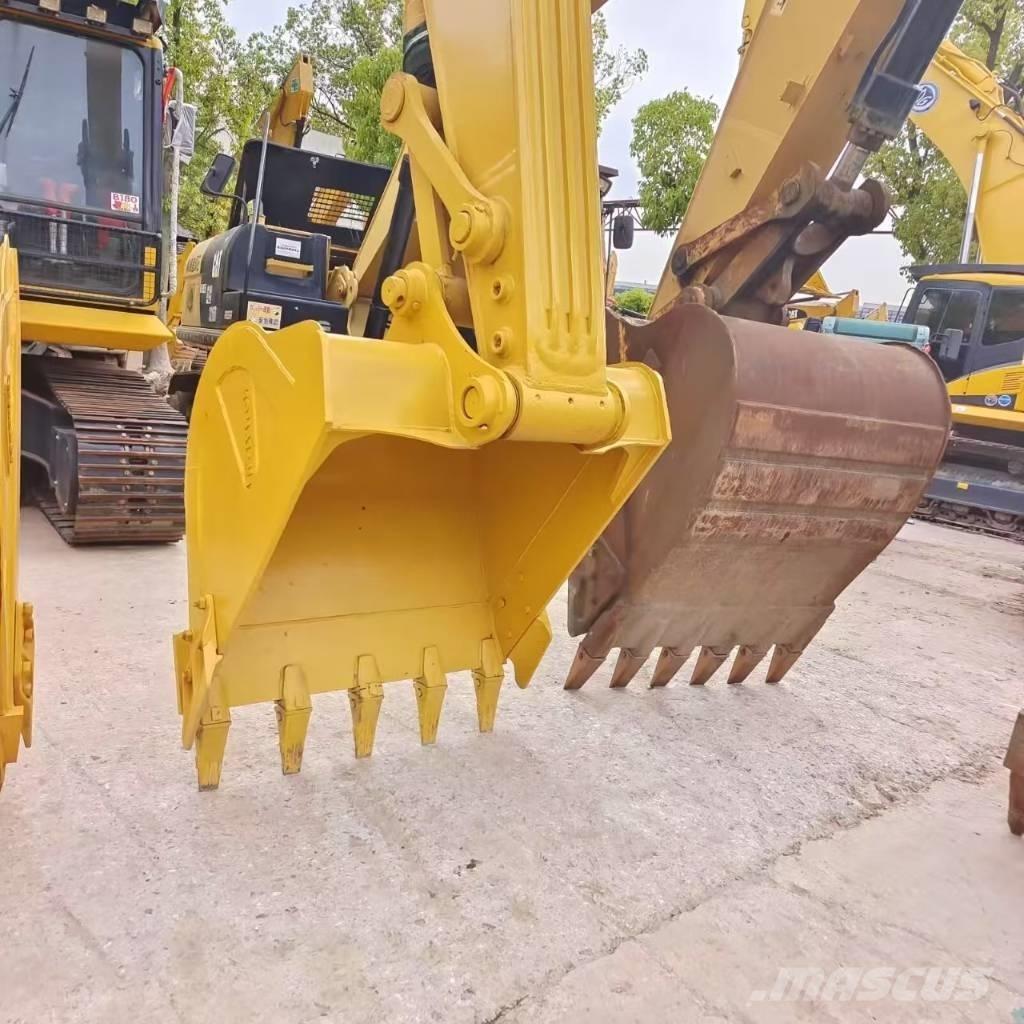 Komatsu PC 220 Εκσκαφείς με ερπύστριες