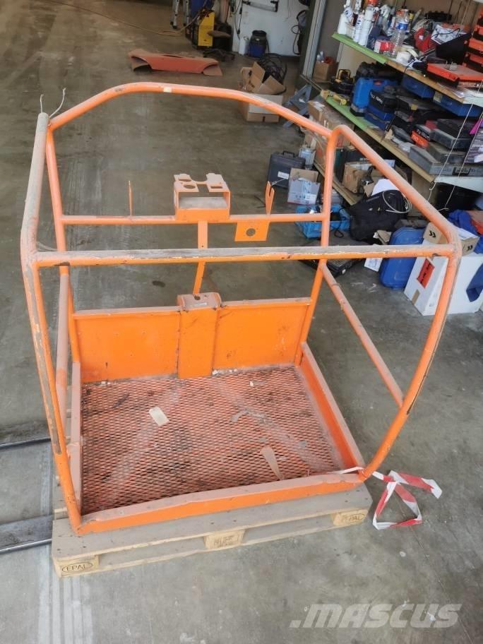 JLG Toucan 10 E Μπούμες και κουτάλες