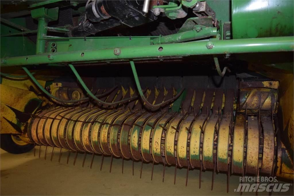 John Deere 580 Πρέσες κυλινδρικών δεμάτων