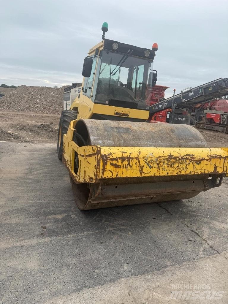 Bomag BW 213 D H-4 Οδοστρωτήρες μονού κυλίνδρου