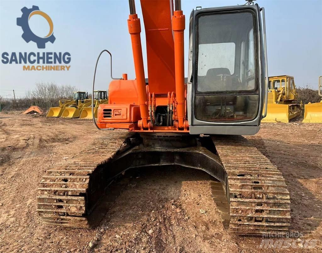 Hitachi EX 200 Εκσκαφείς με ερπύστριες
