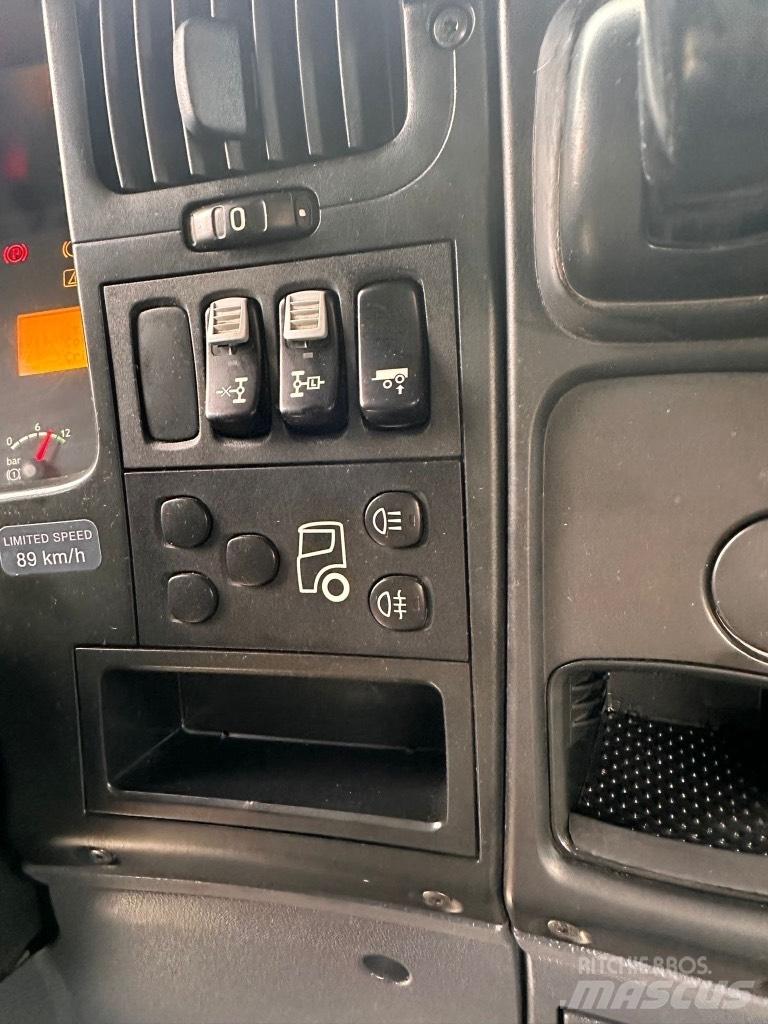 Scania R420 Τράκτορες