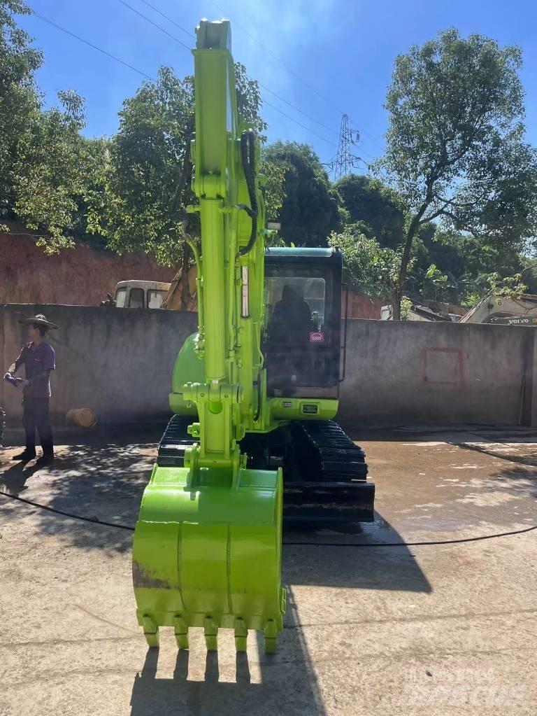 Hyundai R60-5 Εκσκαφείς με ερπύστριες