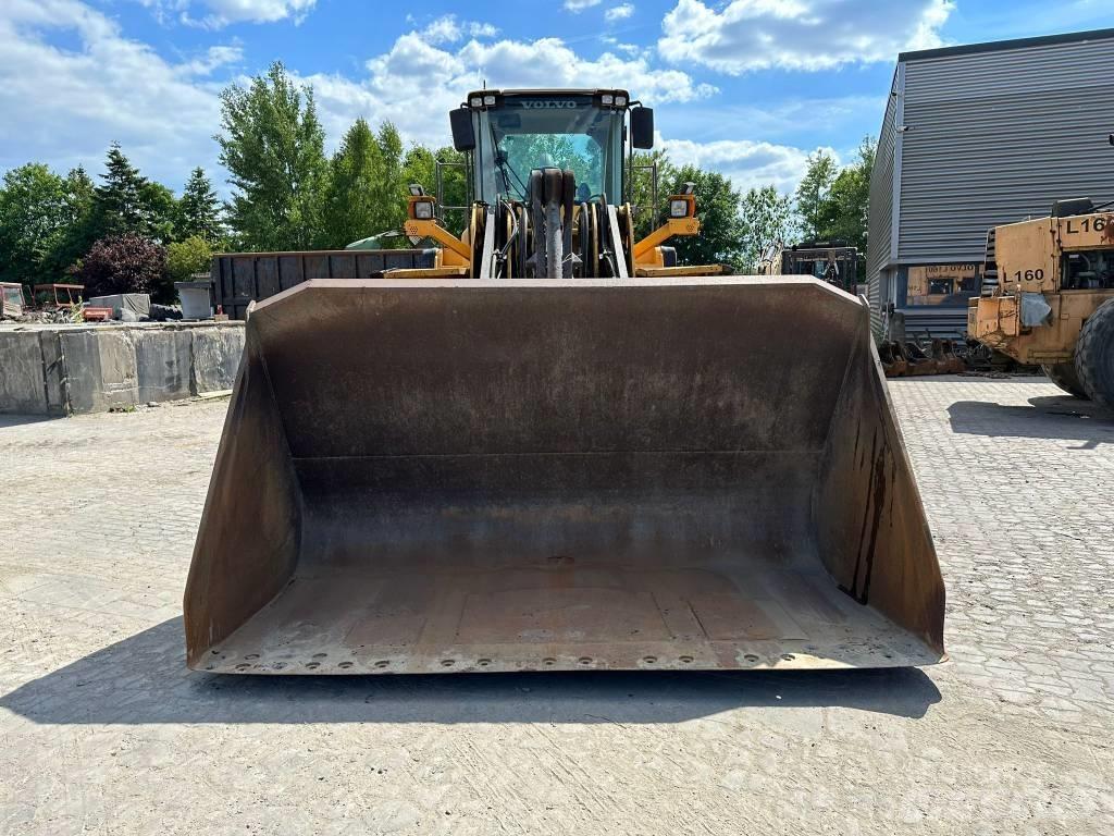 Volvo L180F Φορτωτές με λάστιχα (Τροχοφόροι)