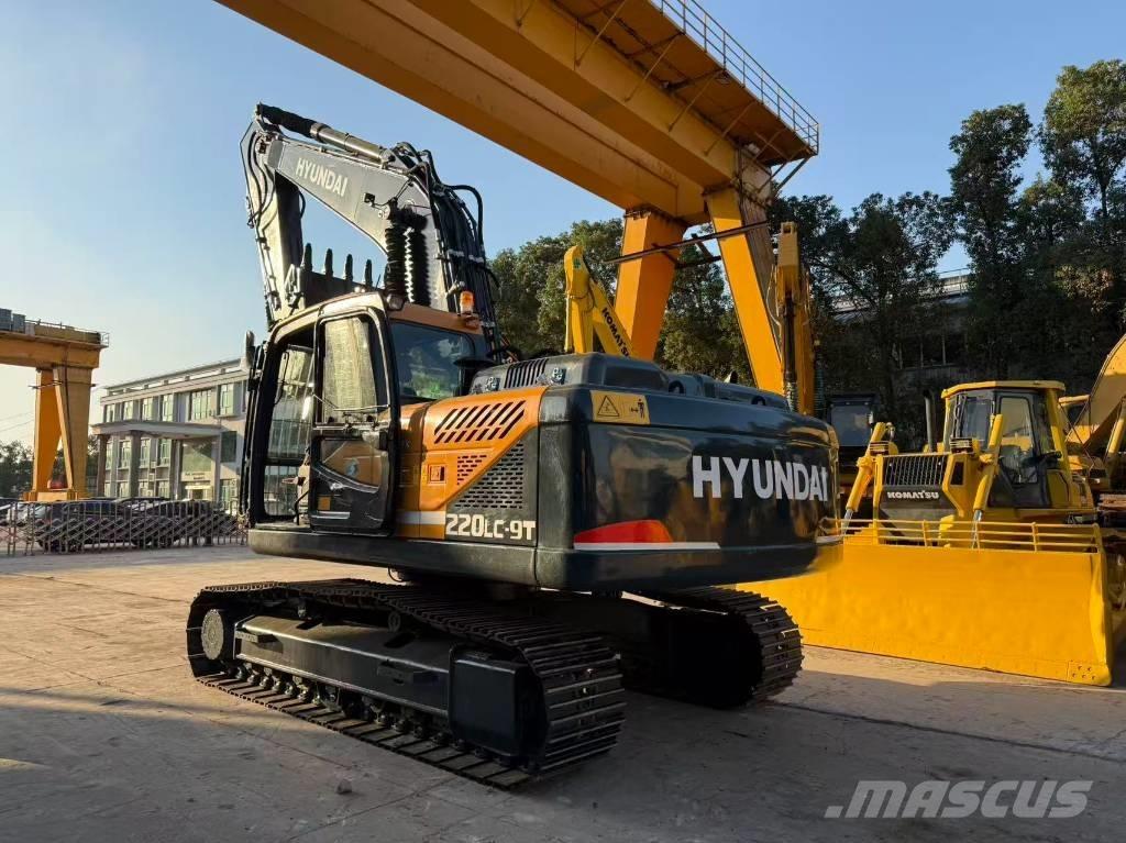 Hyundai R220LC-9S Εκσκαφείς με ερπύστριες