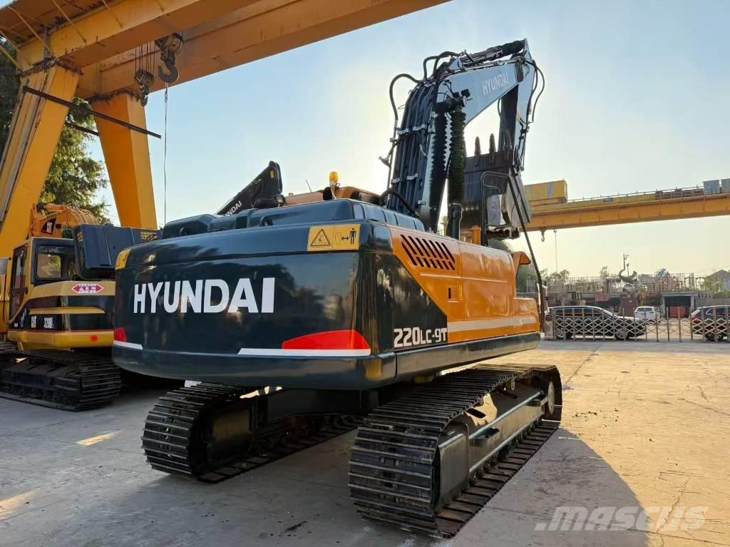 Hyundai R220LC-9S Εκσκαφείς με ερπύστριες