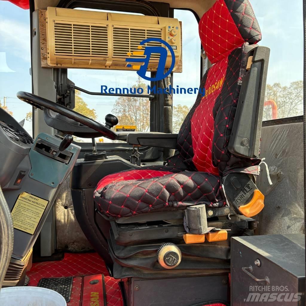 Doosan DL505 Φορτωτές με λάστιχα (Τροχοφόροι)