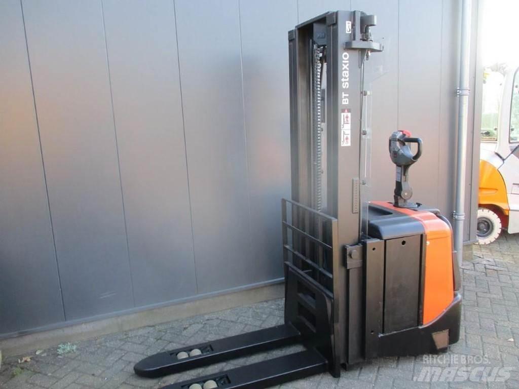 BT SPE 160L Παλετοφόρα πεζού χειριστή με ιστό