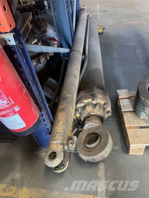 Volvo A25C Υδραυλικά