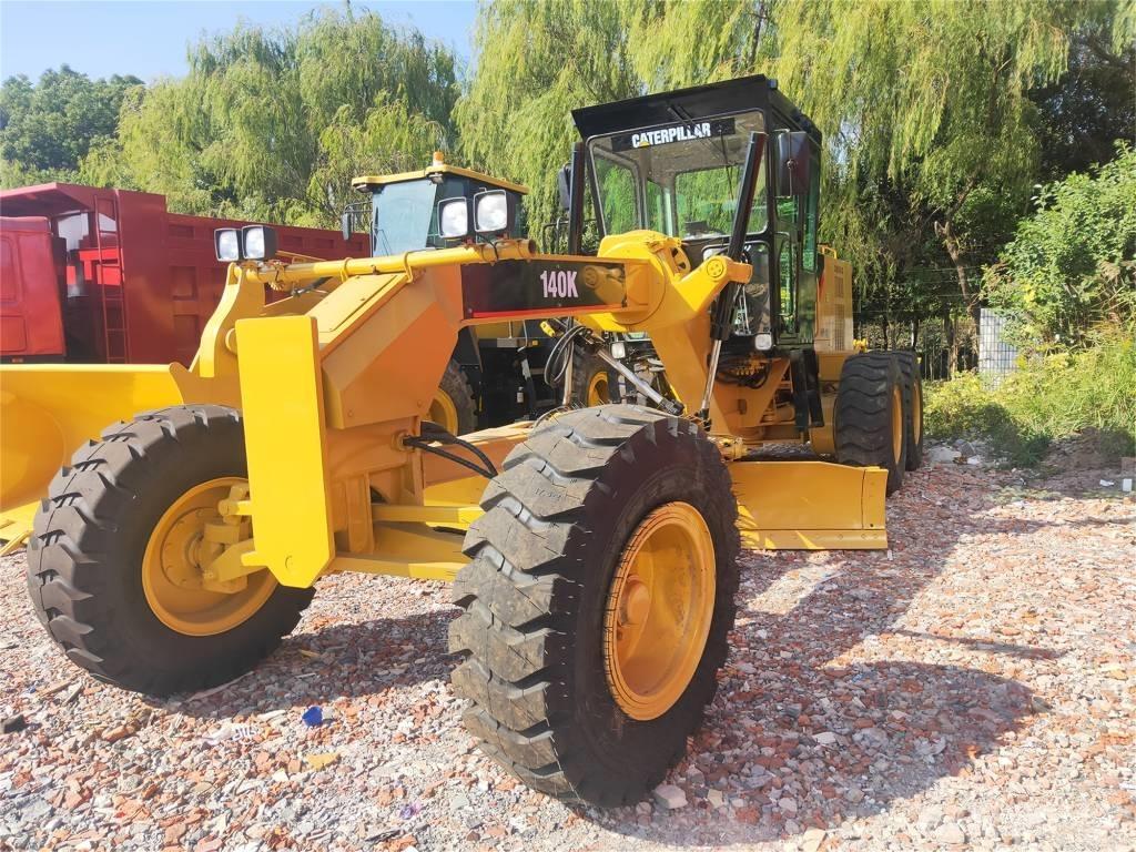 CAT 140 K Γκρέιντερς