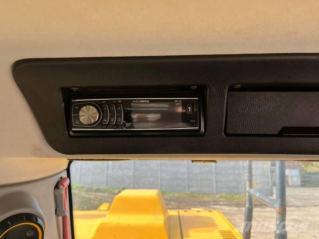 JCB 220X C 4F Εκσκαφείς με ερπύστριες