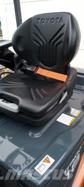 Toyota 8FBM18T Ηλεκτρικά περονοφόρα ανυψωτικά κλαρκ