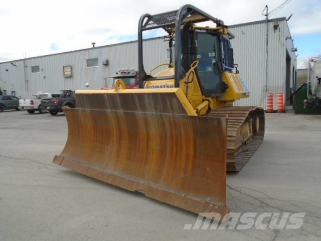 Komatsu D61PX-24 Μπουλντόζες με ερπύστριες