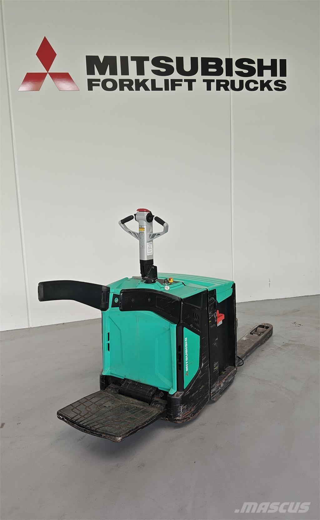 Mitsubishi PBV20N2 Φορτηγά με πλατφόρμα