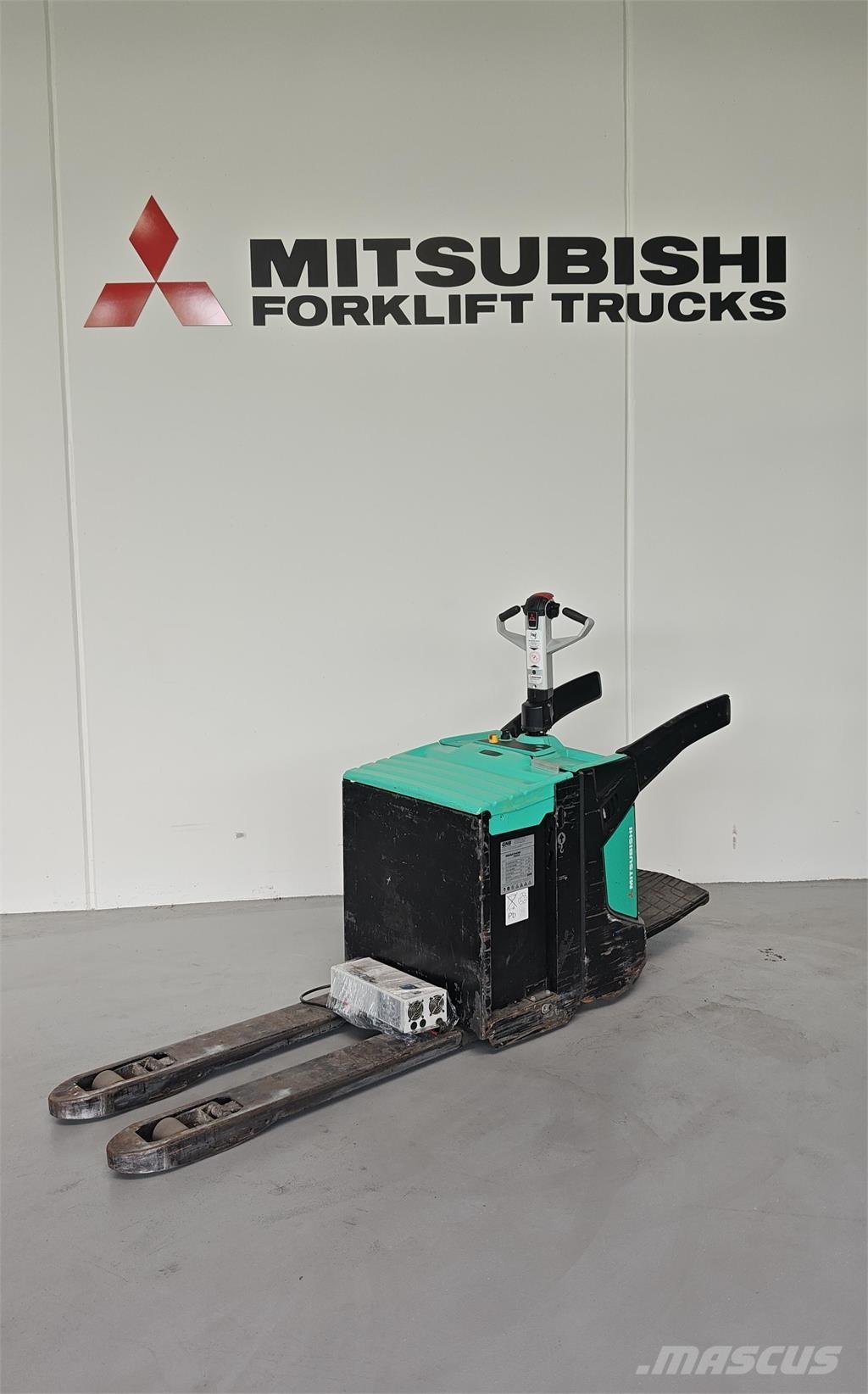 Mitsubishi PBV20N2 Φορτηγά με πλατφόρμα