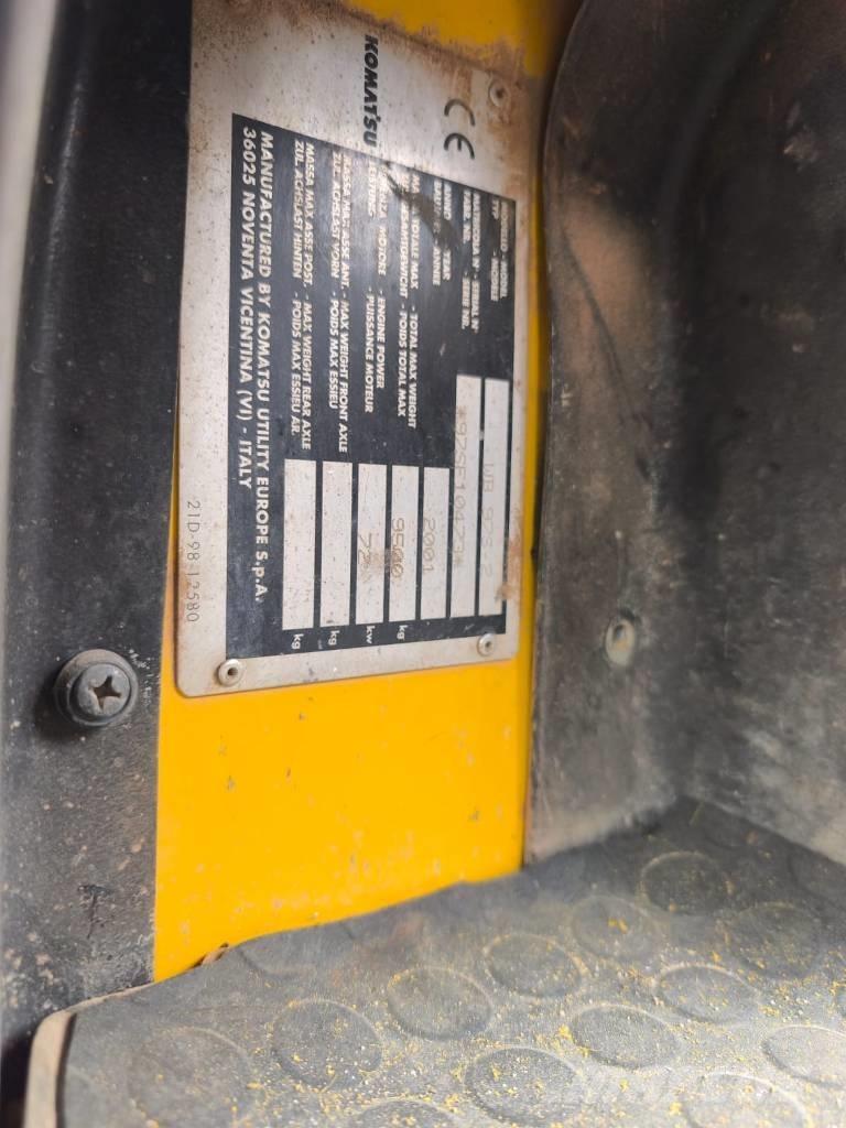 Komatsu WB 97 S-2 Εκσκαφείς Φορτωτές τύπου JCB