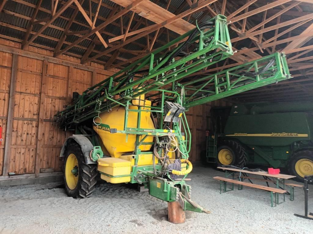 John Deere 840 Ρυμουλκούμενα ψεκαστικά