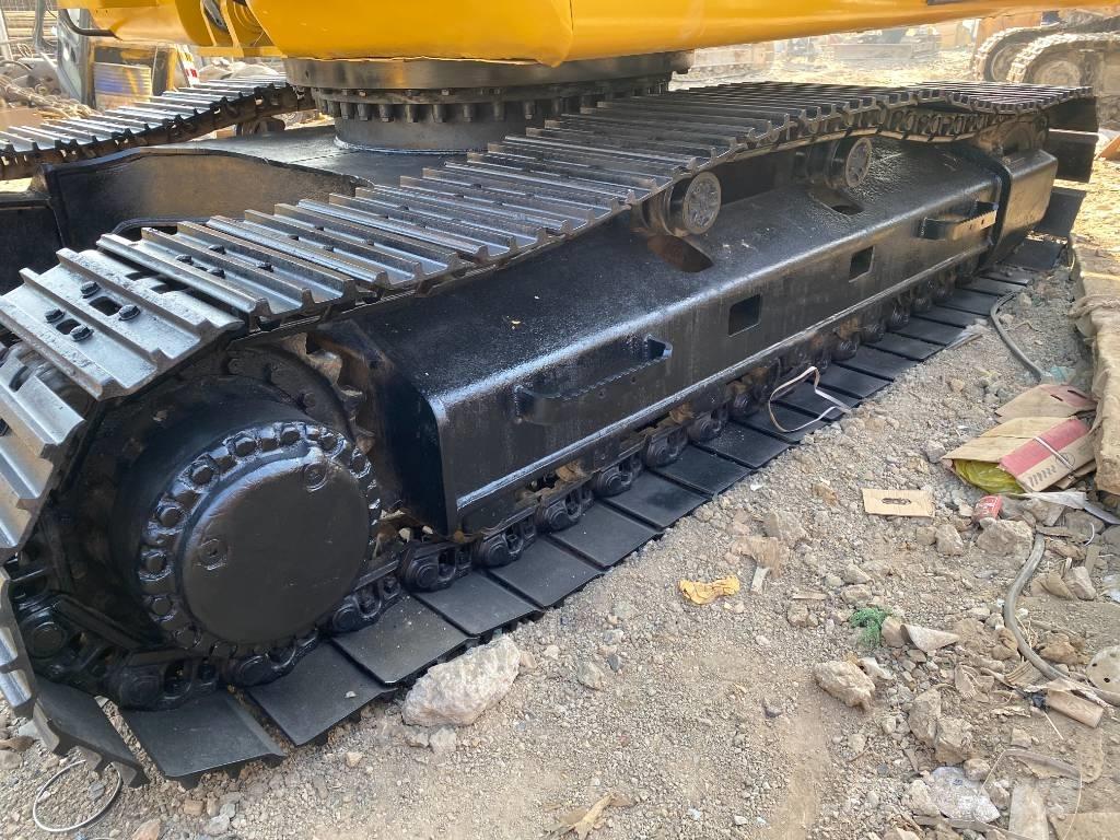 Komatsu PC240-7 Εκσκαφείς με ερπύστριες