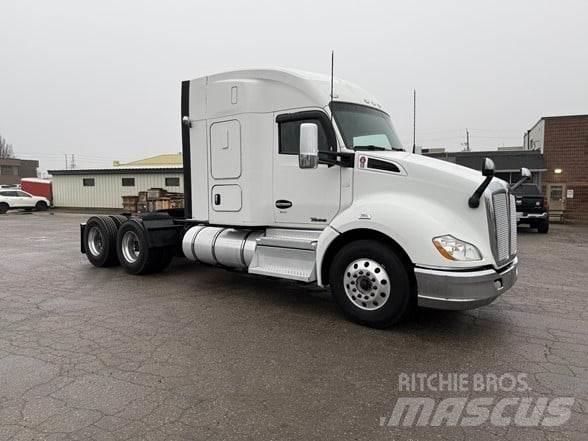 Kenworth T680 Τράκτορες