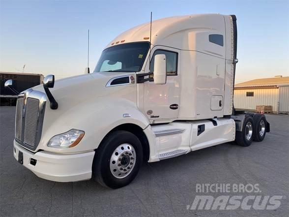 Kenworth T680 Τράκτορες