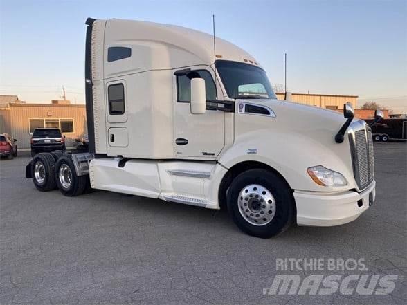 Kenworth T680 Τράκτορες
