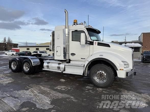 Kenworth T880 Τράκτορες