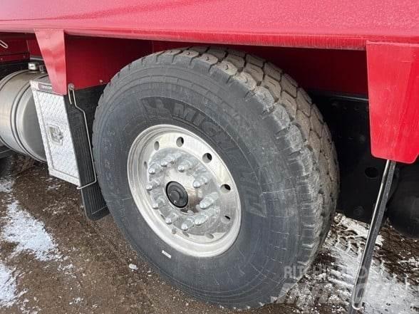 Kenworth T880 Φορτηγά Ανατροπή