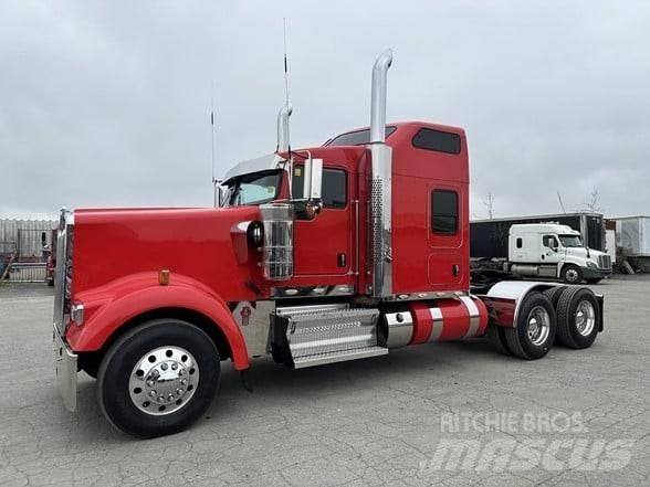 Kenworth W900L Τράκτορες