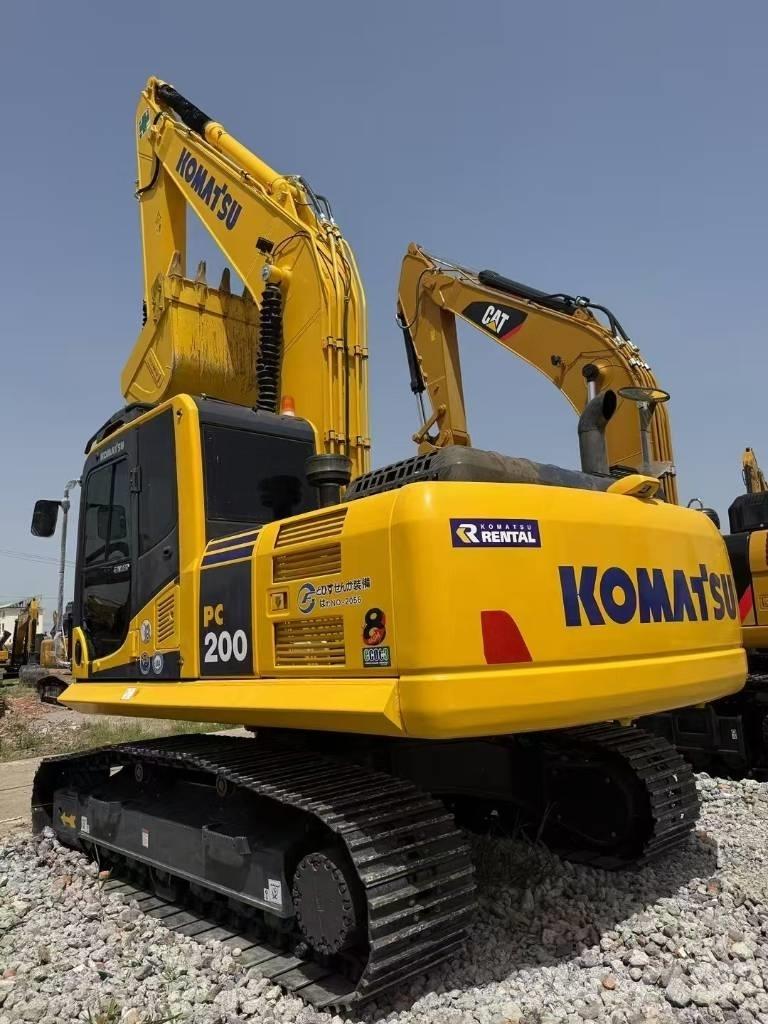 Komatsu 200-8 Εκσκαφείς με ερπύστριες