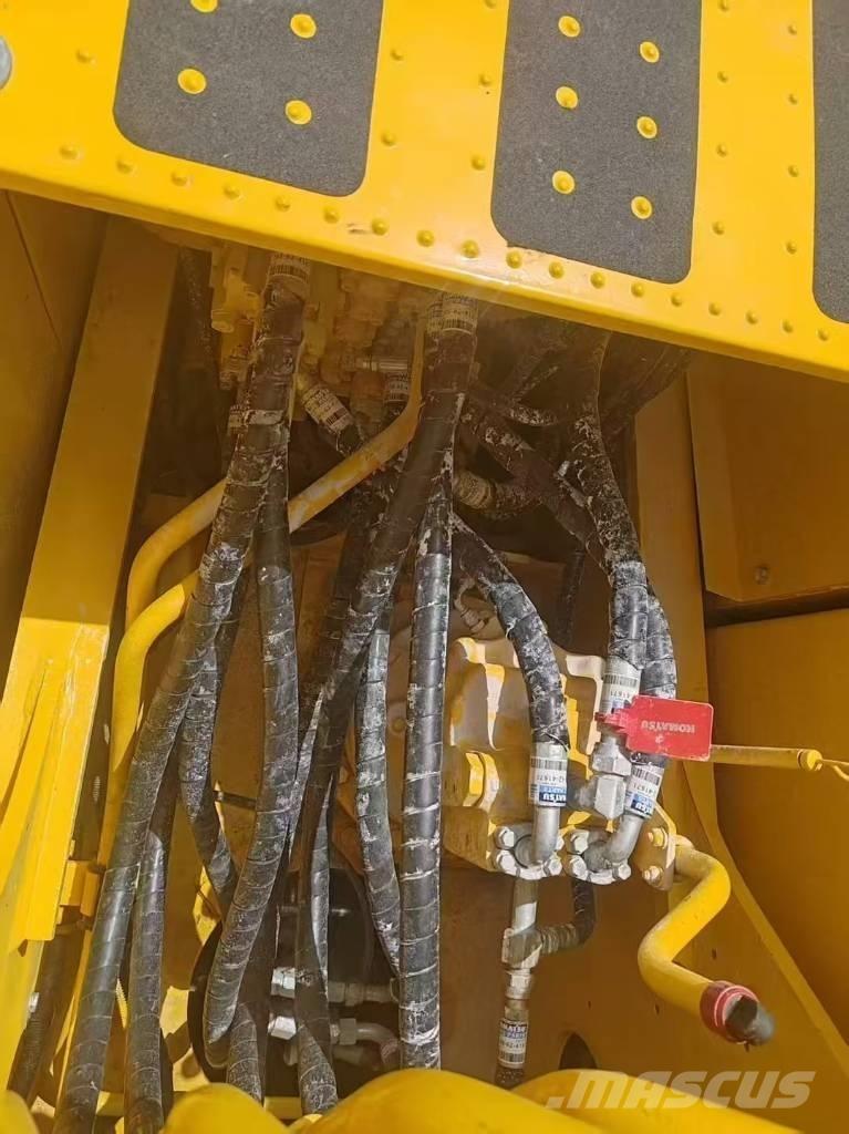 Komatsu 200-8 Εκσκαφείς με ερπύστριες