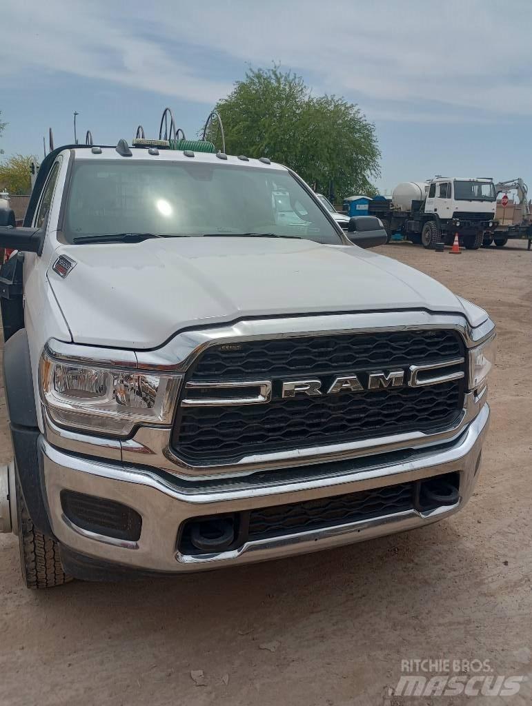 RAM 5500 Φορτηγά Kαρότσα με ανοιγόμενα πλαϊνά