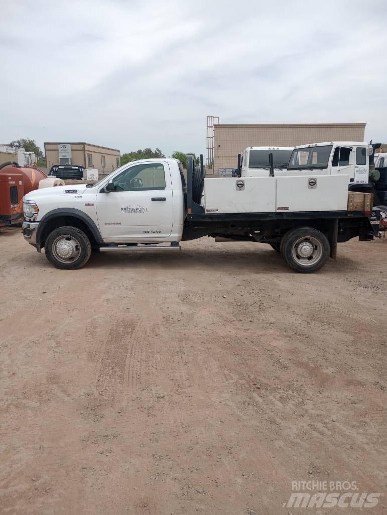 RAM 5500 Φορτηγά Kαρότσα με ανοιγόμενα πλαϊνά