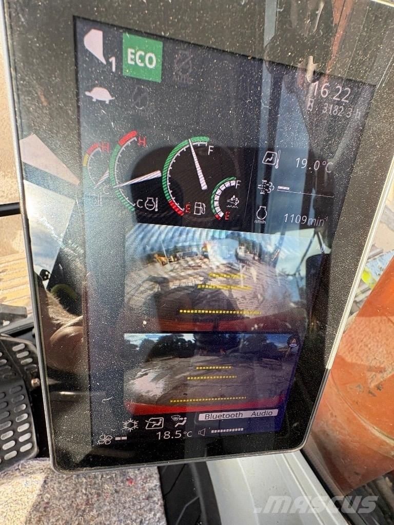 Hitachi ZX 210 LC-7 Εκσκαφείς με ερπύστριες