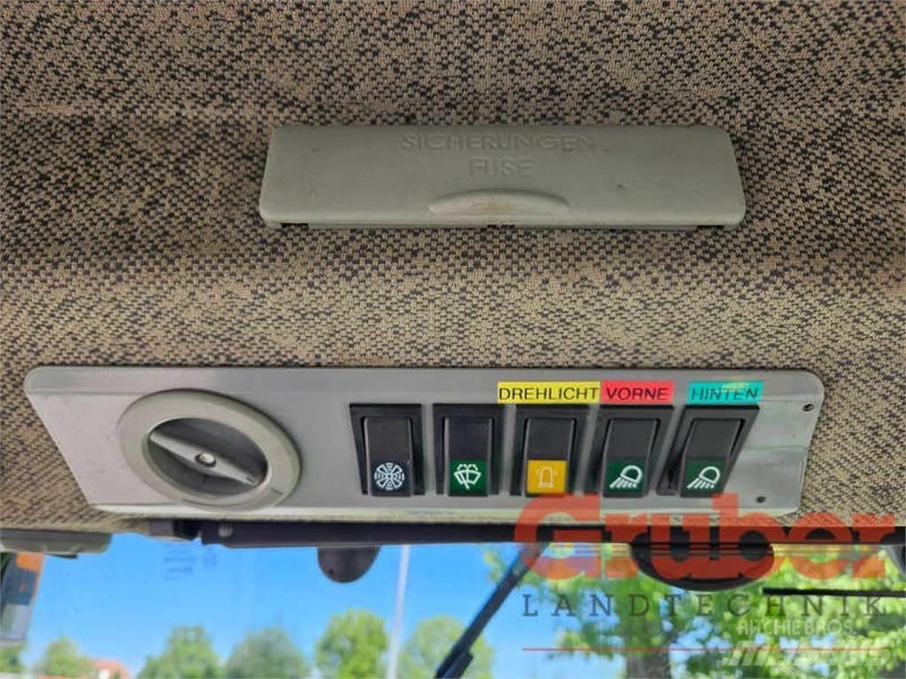 John Deere 2320 Τρακτέρ