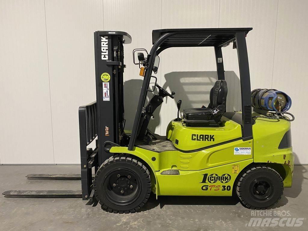 Clark GTS30 Περονοφόρα ανυψωτικά κλαρκ με φυσικό αέριο LPG