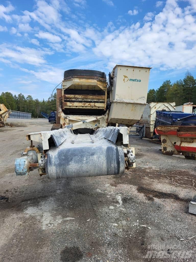 Metso LT 300 GPB Κινητοί σπαστήρες