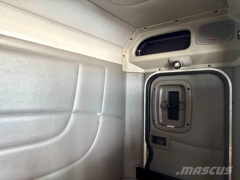 Peterbilt 389 Τράκτορες