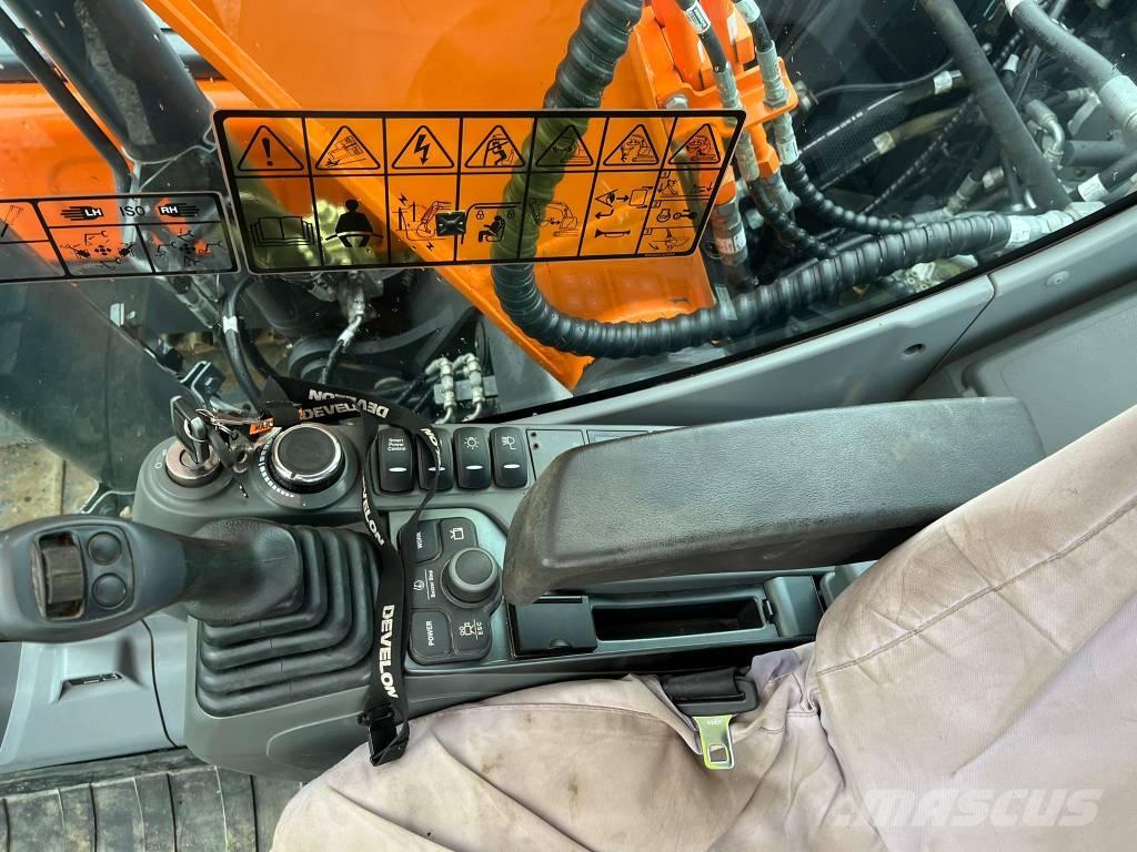 Doosan DX 140 LC Εκσκαφείς με ερπύστριες