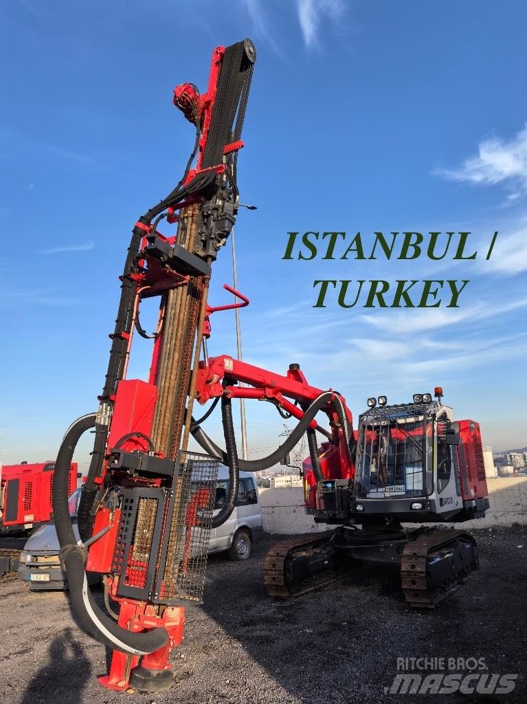 Sandvik DX 800 Εξοπλισμός επιφανειακών γεωτρήσεων