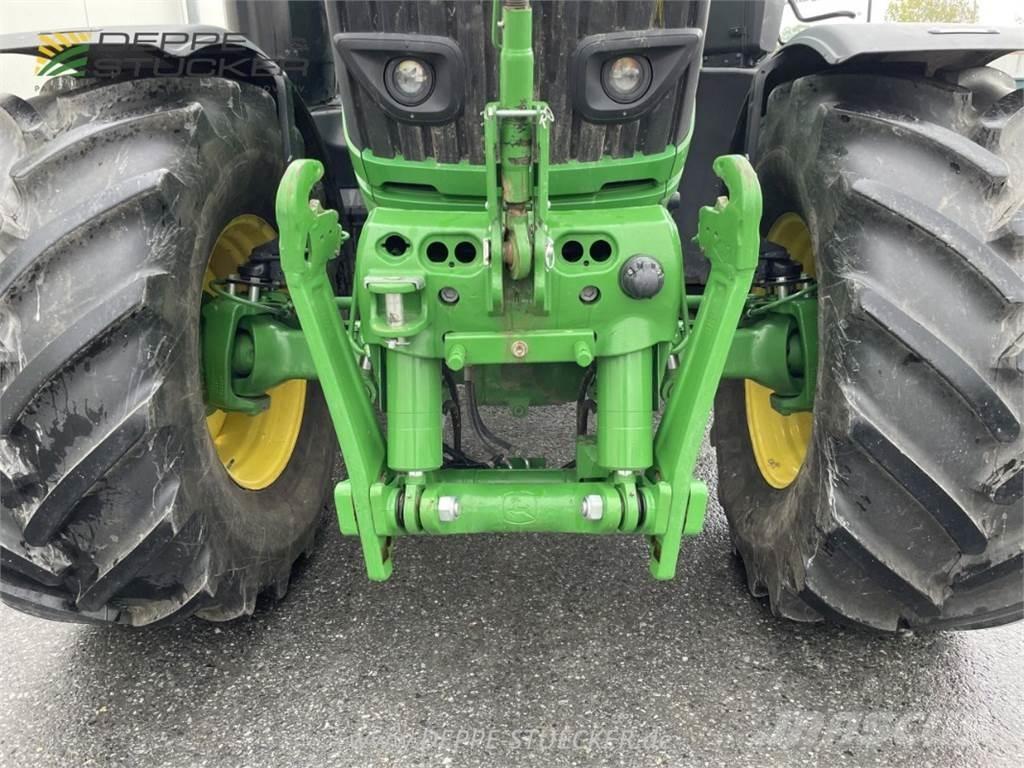 John Deere 6230R Τρακτέρ