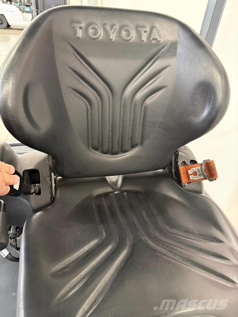 Toyota 11052 - 8FBE16T Ηλεκτρικά περονοφόρα ανυψωτικά κλαρκ