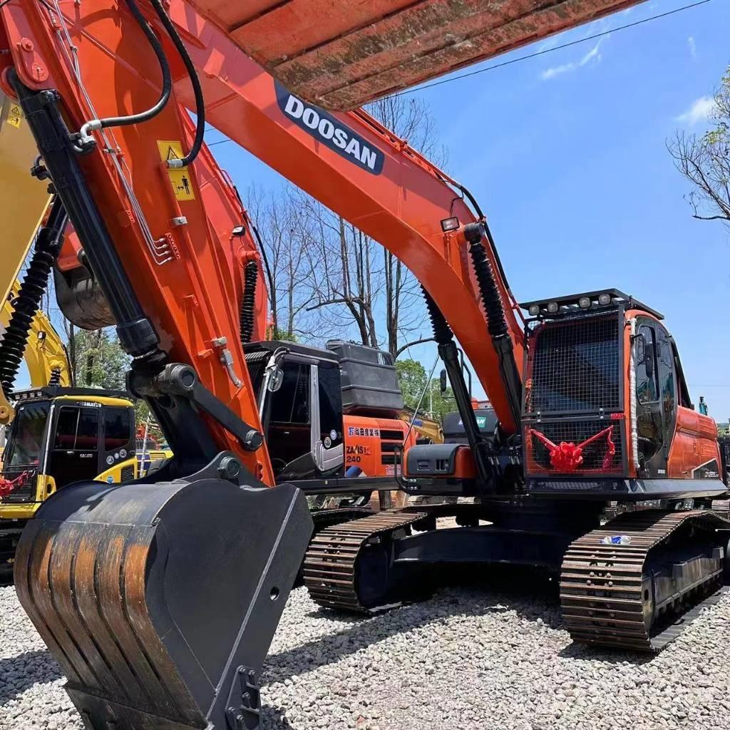 Doosan DX 225 LC Εκσκαφείς με ερπύστριες