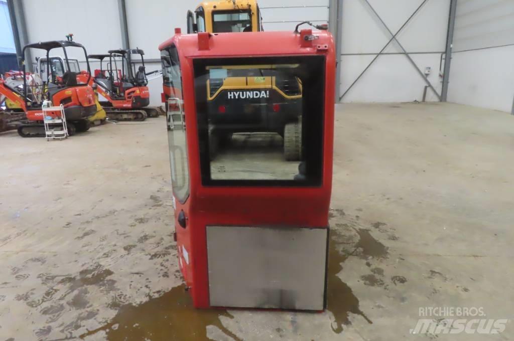 Volvo ECR 88 Καμπίνες και εσωτερικό