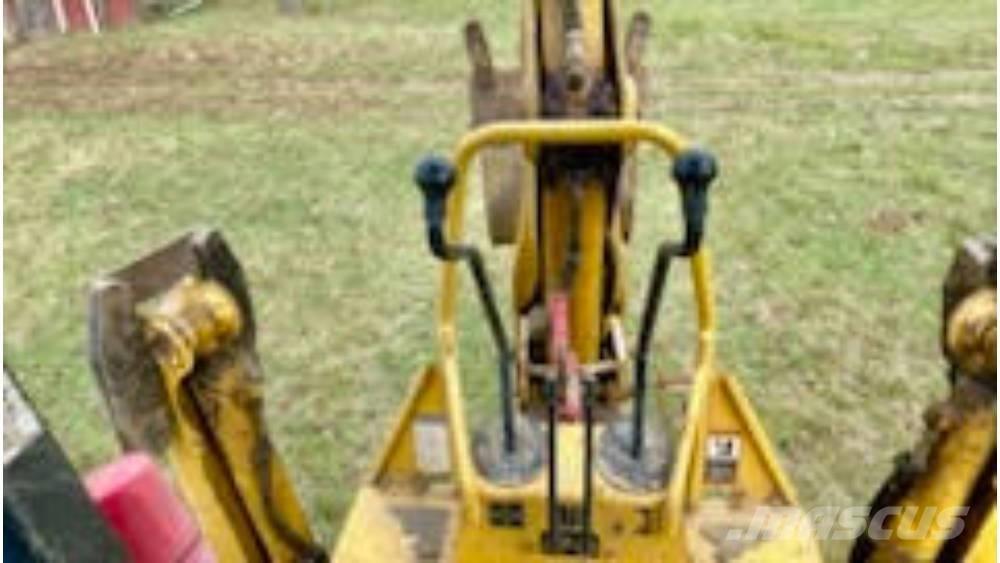 John Deere 110 Εκσκαφείς Φορτωτές τύπου JCB