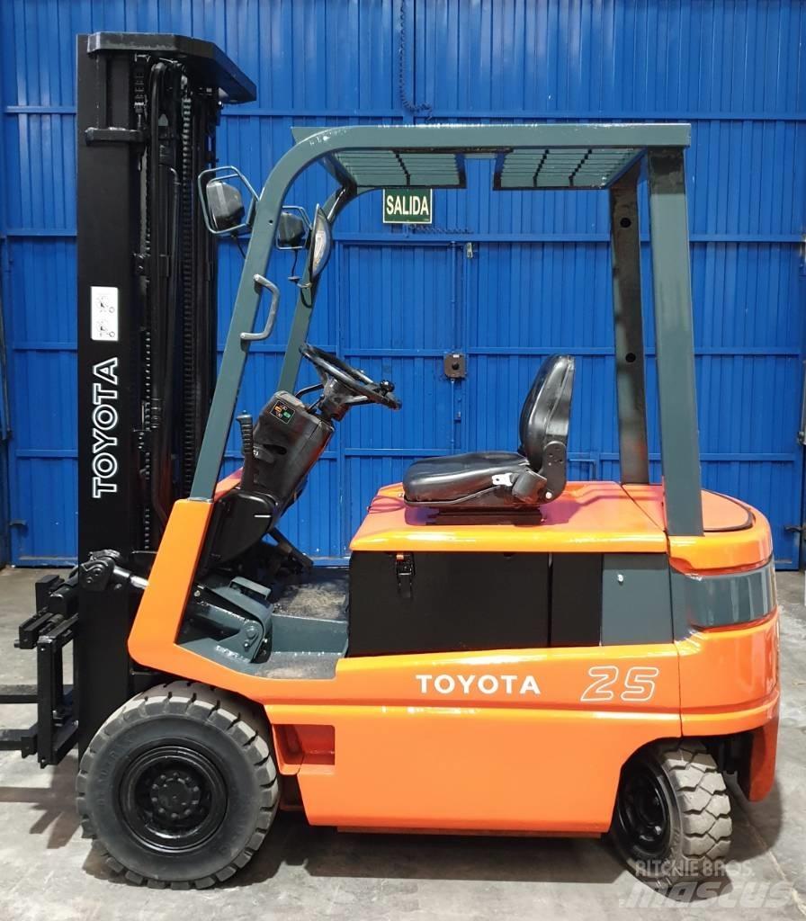 Toyota FBM 25 Ηλεκτρικά περονοφόρα ανυψωτικά κλαρκ