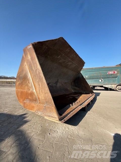 Doosan DL 400 Κουβάδες