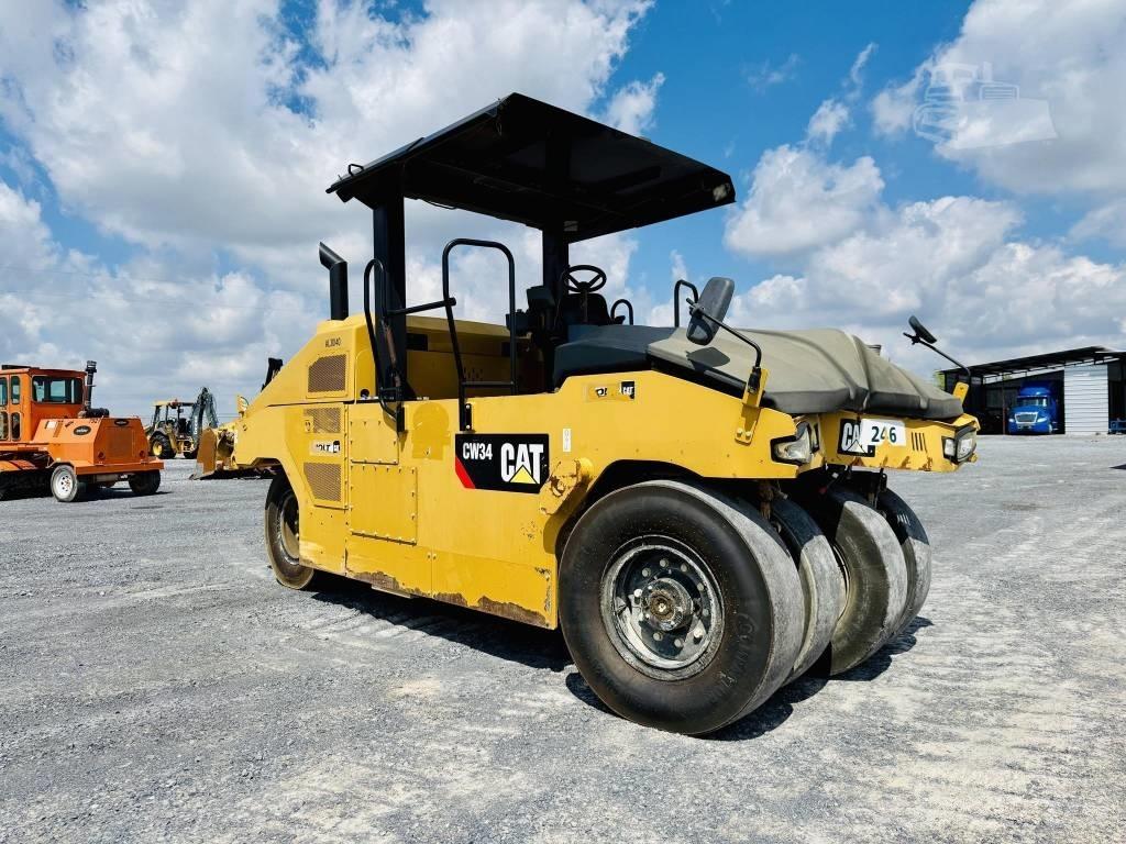 CAT CW 34 Κύλινδροι με επίσωτρα με αέρα