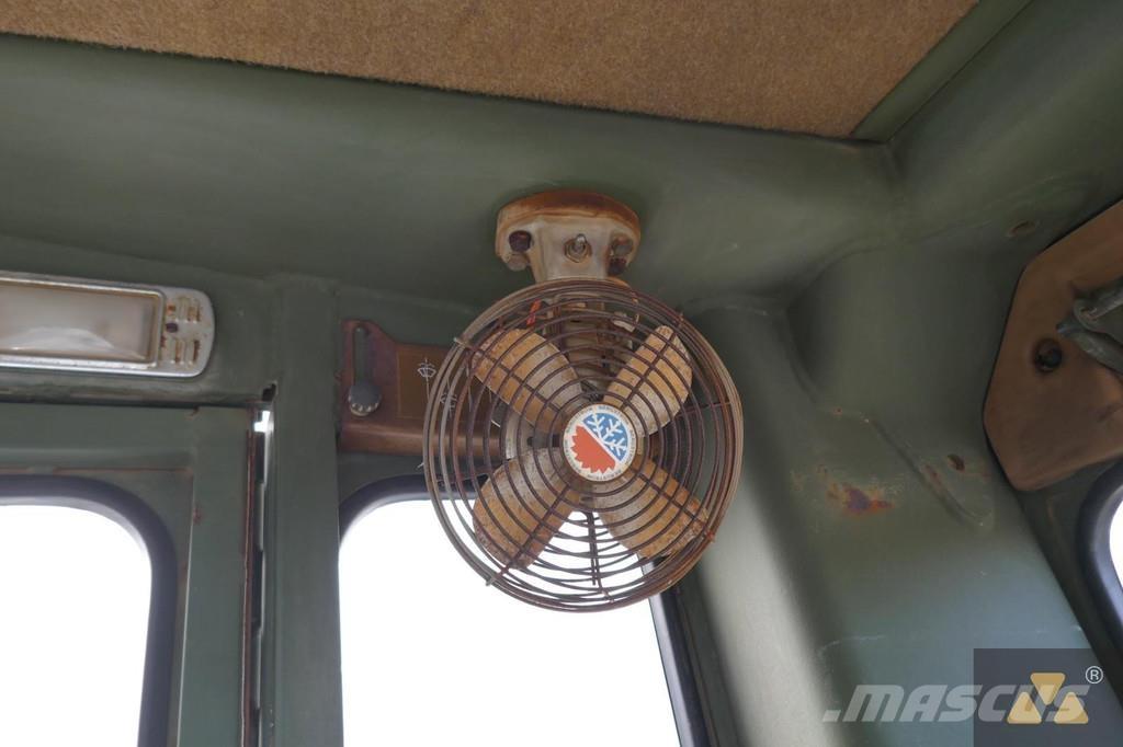 CAT 130G Ex-army Γκρέιντερς