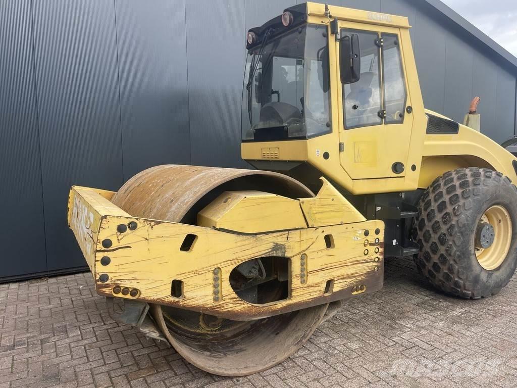 Bomag Bw 213 Κύλινδροι με επίσωτρα με αέρα
